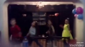 День рождения у подруги - танцуем танец дай пять