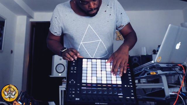 Live Performance Ableton Push 2 Novation Launchpadpro Vocal Looping (Beatdesign 48) смотреть онлайн