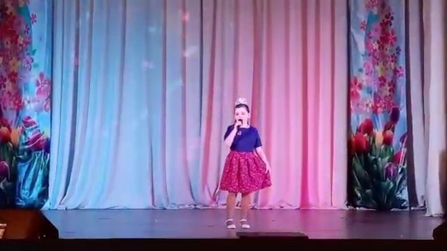 Елизавета Литвиненко "песня про Бабушку" смотреть онлайн