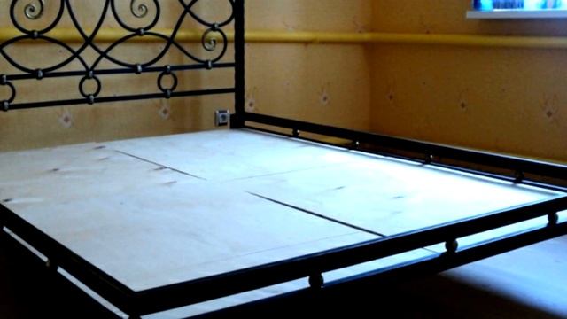 Чертеж двуспальной кровати из профильной трубы Хорошая конструкция кованой кровати из металла - смотреть видео онлайн от "Строй