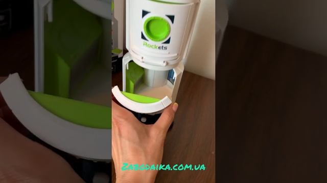 Игрушка космическая станция с космонавтом