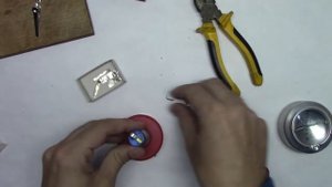 Фонарик из 18650. СВОИМИ РУКАМИ. DIY.