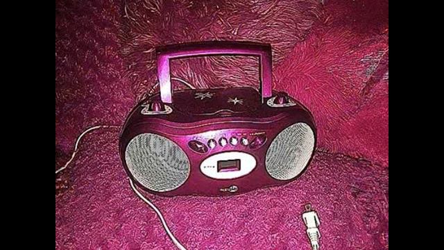 Everyone Knows That ( Unknown Song ) Όλοι το ξέρουν (Άγνωστο τραγούδι) смотреть онлайн