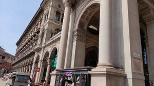 ?Миланский Собор ??  Строился на протяжении 600 лет?Вместимость Собора составляет до 40 000 человек