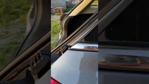 Джили Атлас 2020 - отвалилось заднее боковое стекло!