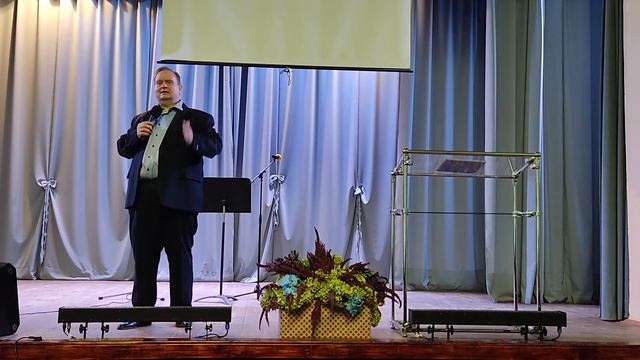 "Библия целиком" Пастор: Иван Борисович смотреть онлайн