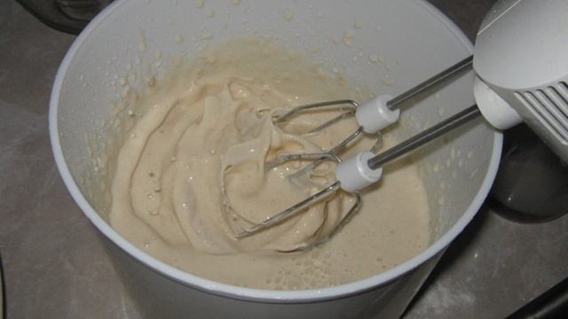 Блины на кислом молоке тонкие с дырочками