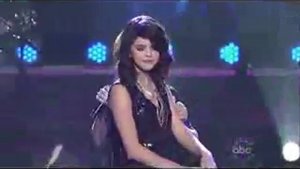 • Селена Гомес и Джастин Бибер •