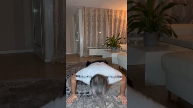 ОТЖИМАЮСЬ В ДЕНЬ РОЖДЕНИЯ 120 РАЗ !!! смотреть онлайн