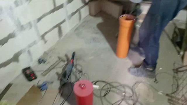 Газовая вентиляция из канализационных серых труб. 2*110мм =160мм. смотреть онлайн