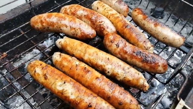 Колбаски на гриле смотреть онлайн