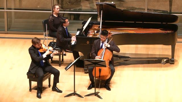 Schubert - Piano Trio No.2 in E flat, D.929 Op.100 смотреть онлайн