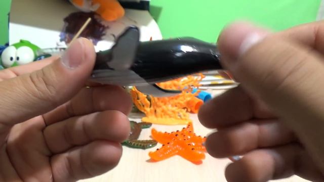 Морские животные игрушки и крокодил динозавры Sea animals toys crocodile dinosaur смотреть онлайн