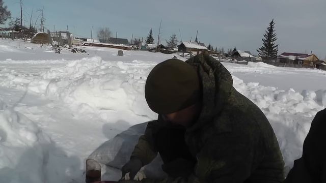 В гостях у кузнецов в Вилюйске. Подготовка руды к плавке. 1 часть. смотреть онлайн