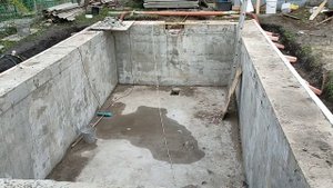 Уличный, бетонный бассейн своими руками.