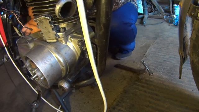 Устанавливаем на ИЖ ЮПИТЕР 5 мотор с ИЖ ПЛАНЕТА 4. смотреть онлайн