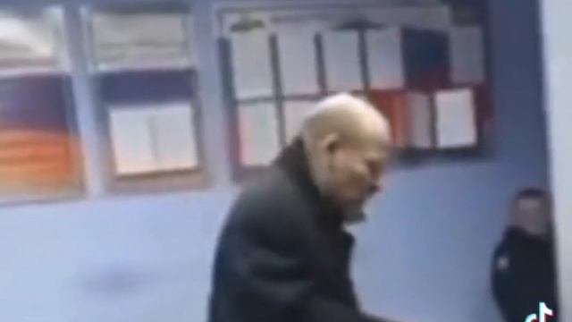 Немного взрослого юмора.
