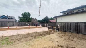 ЗАЛИВКА ОТМОСТКИ И ФУНДАМЕНТНОЙ ПЛИТЫ. СТРОИТЕЛЬСТВО БАНИ