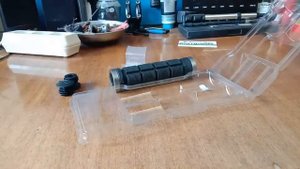 Как поменять грипсы на велосипеде