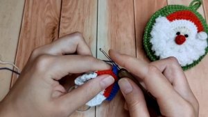 Плоская ёлочная игрушка. ДЕД МОРОЗ. Новогодние игрушки крючком