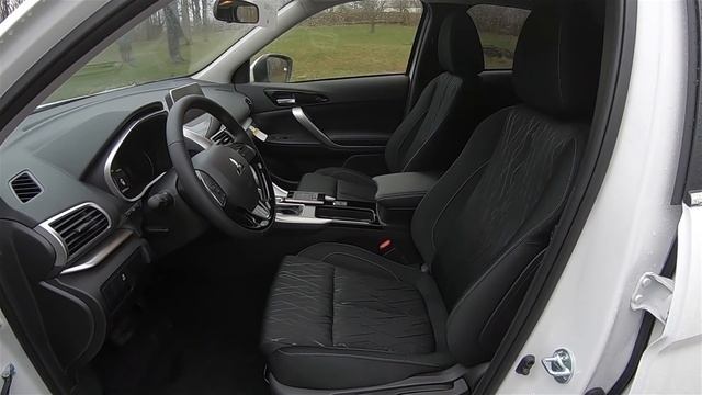 2018 Mitsubishi Eclipse Cross SE AWD|In Depth Review|Walk Around Video смотреть онлайн