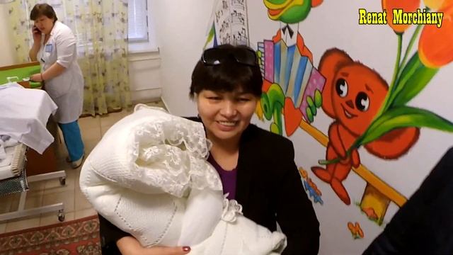 АТЫРАУ. Выписка из роддома Гульмара !!! смотреть онлайн