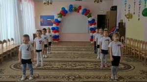 Мальчишка-будущий солдат.