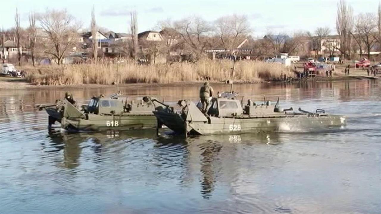 В Ростовской области к ремонту водопровода подключились военные инженеры