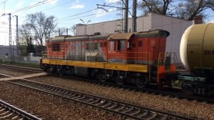 Тепловоз ЧМЭ3Э-6728 с цистернами на станции Внуково!