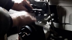 Как развести колодки очень просто.