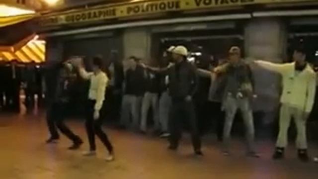 Казашка в Париже, французы отдыхают смотреть онлайн