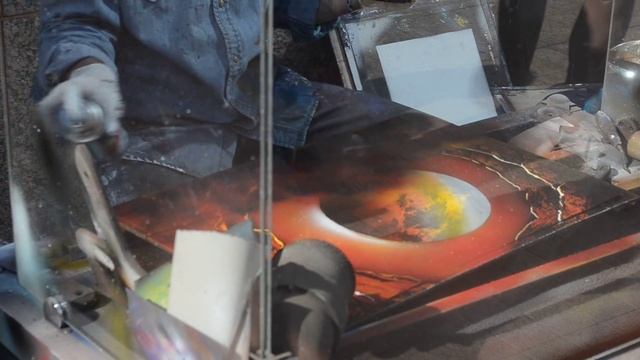 Картина баллончиком смотреть онлайн