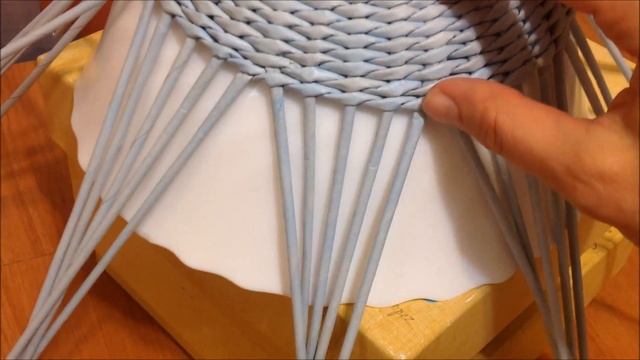 #6 DIY Newspaper Basket Weaving using The Decoupage Art decoration. English Subtitles.