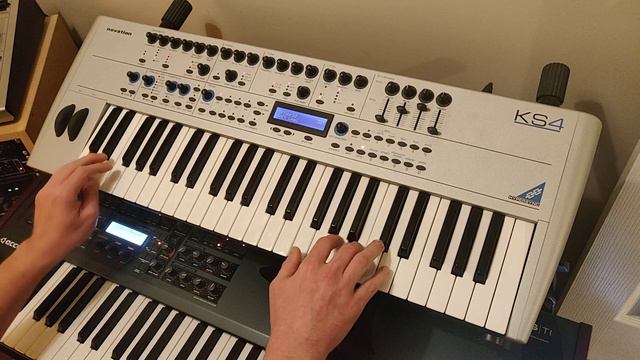 Novation KS4 Demo смотреть онлайн