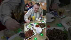 Хуньчунь. Ресторан Семья...