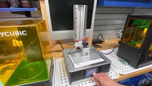Assembly and printing with Anycubic Photon Mono X