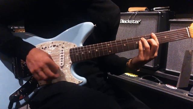 Fender Kurt Cobain Jag-Stang: Sound Demo смотреть онлайн