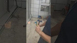 смазка Eurol CS 2 103 S против Mobil XHP 222 2