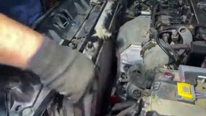 Замена радиатора на Пежо 308