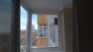 как мыть глухие окна на балконе