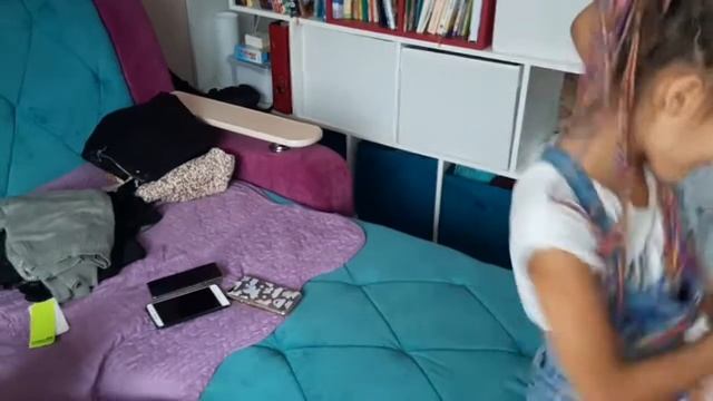 Родители привезли детям новые Турецкие телефоны (прикол) #дети #розыгрыш #дети и телефон смотреть онлайн