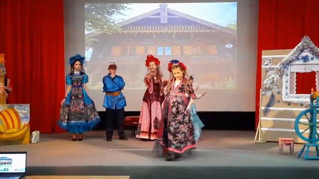 Аленький цветочек. Театр Моды ВолгограДочка и коллектив-спутник Креатив. Руководитель Иванова Е.А.