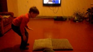 Вот как мы учимся прыгать в длину)