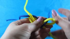 Квадратный темляк из паракорда