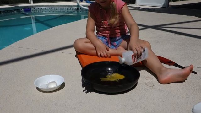 Лайфхак для пикника. Как пригтовить яичницу без плиты. Лайфхак от Никки. Life Hacks смотреть онлайн