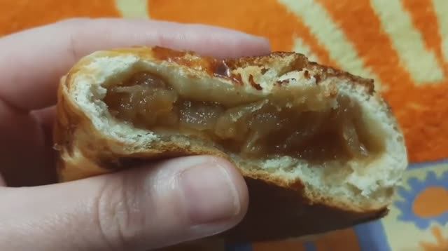 Пышные пирожки с яблоками. Пошаговый рецепт сдобных пирожков как на советских прилавках в хлебном.