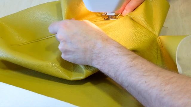 Перетяжка стула своими руками /Как заменить обивку мебели смотреть онлайн