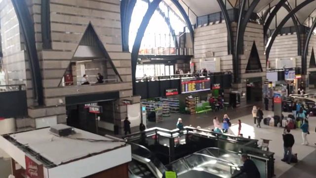 Ладожский вокзал. СПб.4 мая 2022 г. смотреть онлайн