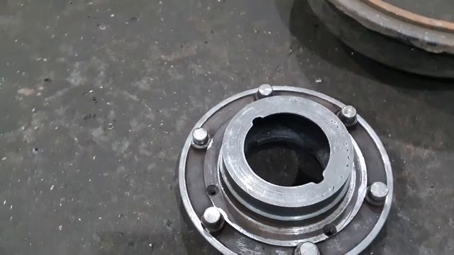 правильная проточка тормозных барабанов ГАЗ  станок Р114