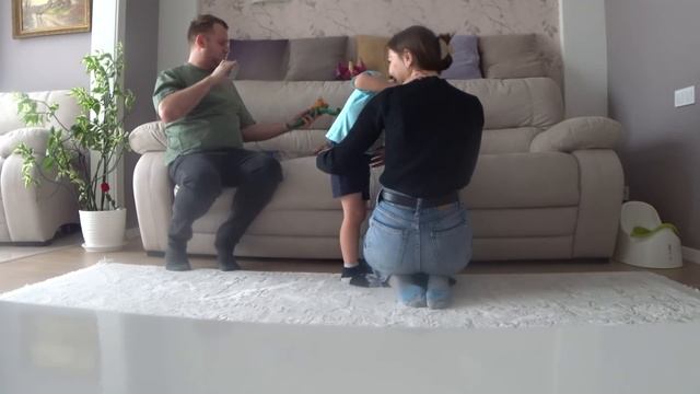 ЗАБРАЛА РОДЮ ИЗ САДИКА?♀️ ВСТРЕЧА С ДЯДЕЙ❤ГОТОВЛЮ МАТЧА-ЛАТТЕ? смотреть онлайн